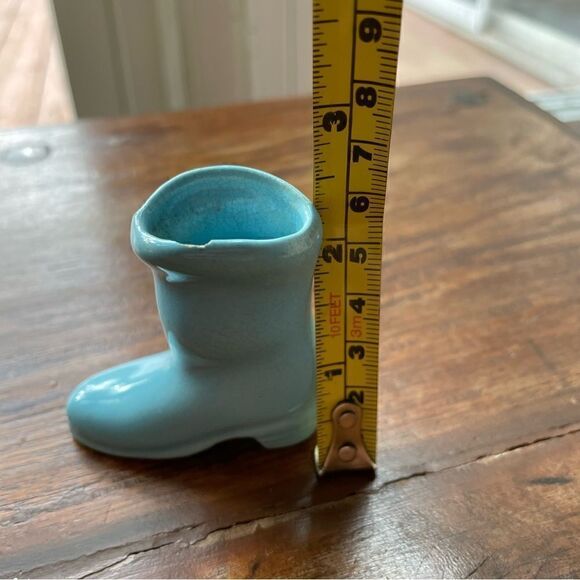 Lot of 2 Vintage Porcelain Miniatures Teacup and Light Blue Boot - Picture 10 of 12
